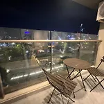 Millennium Apartment - Luxury Residence, Infinity Pool, Netflix, Ho Chi Minh City