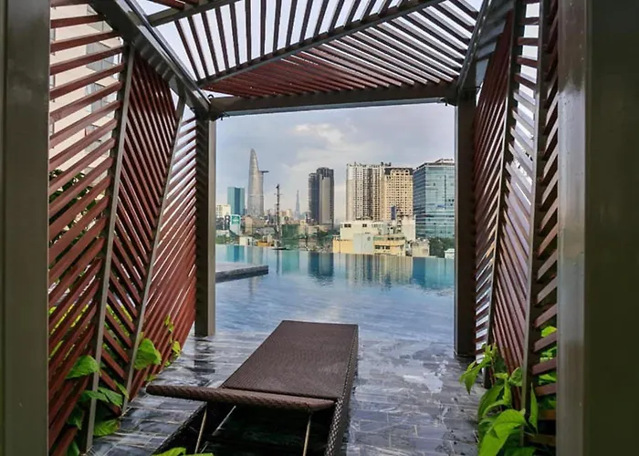 Millennium Apartment - Luxury Residence, Infinity Pool, Netflix, Ho Chi Minh City