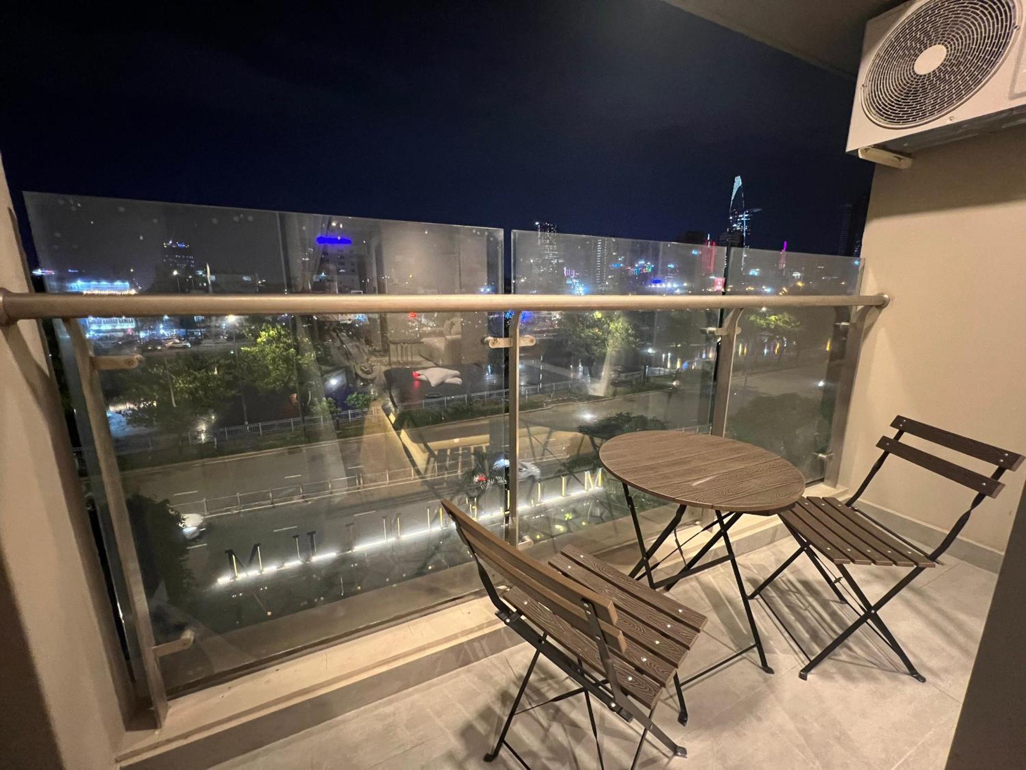 Millennium - Luxury Residence, Infinity Pool, Netflix, Apartamento *