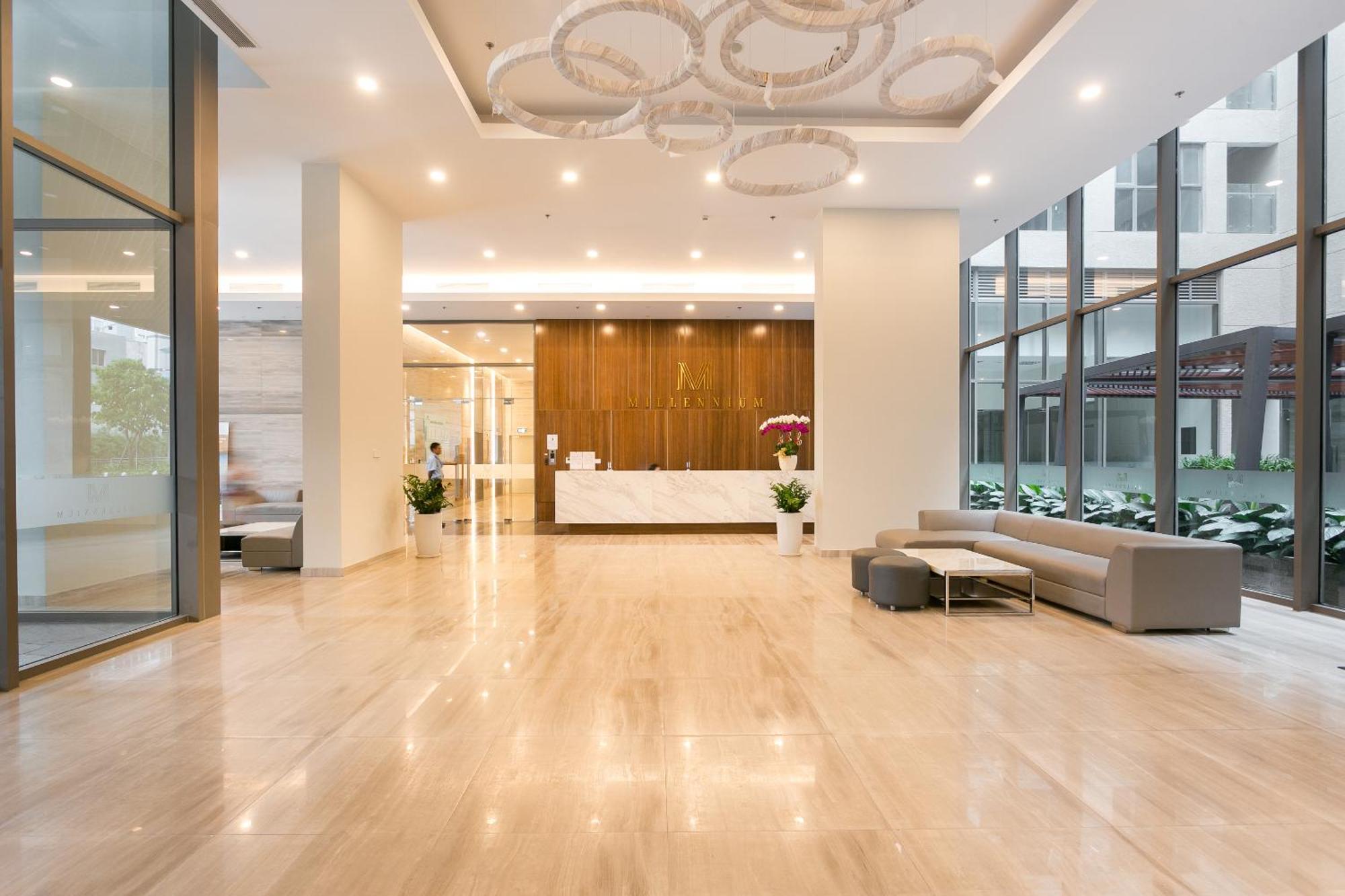 Millennium - Luxury Residence, Infinity Pool, Netflix, Apartment *